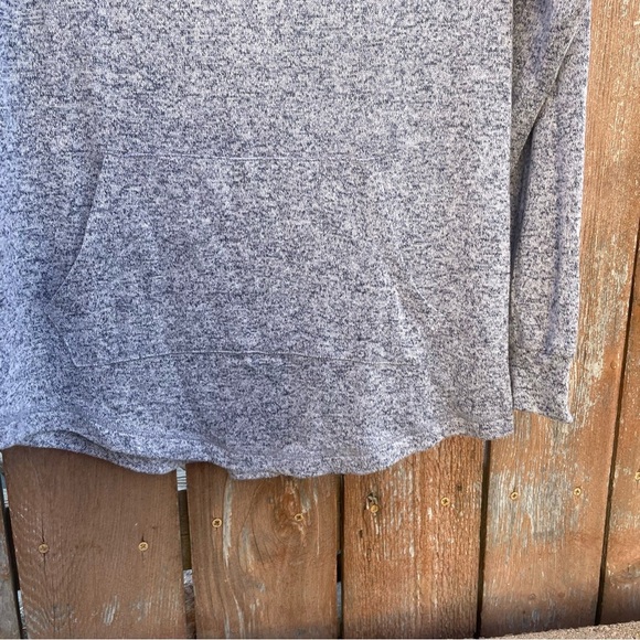 ULTRA FLIRT Women’s Gray Long Sleeve Cowl Neck‎ Sweatshirt Size Small - Picture 8 of 13